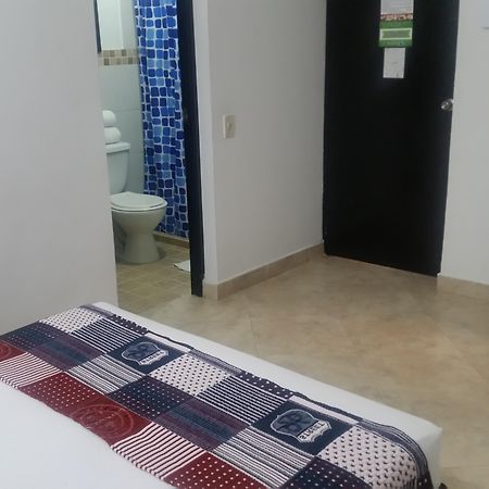Hotel Quinta Avenida Medellin Bagian luar foto