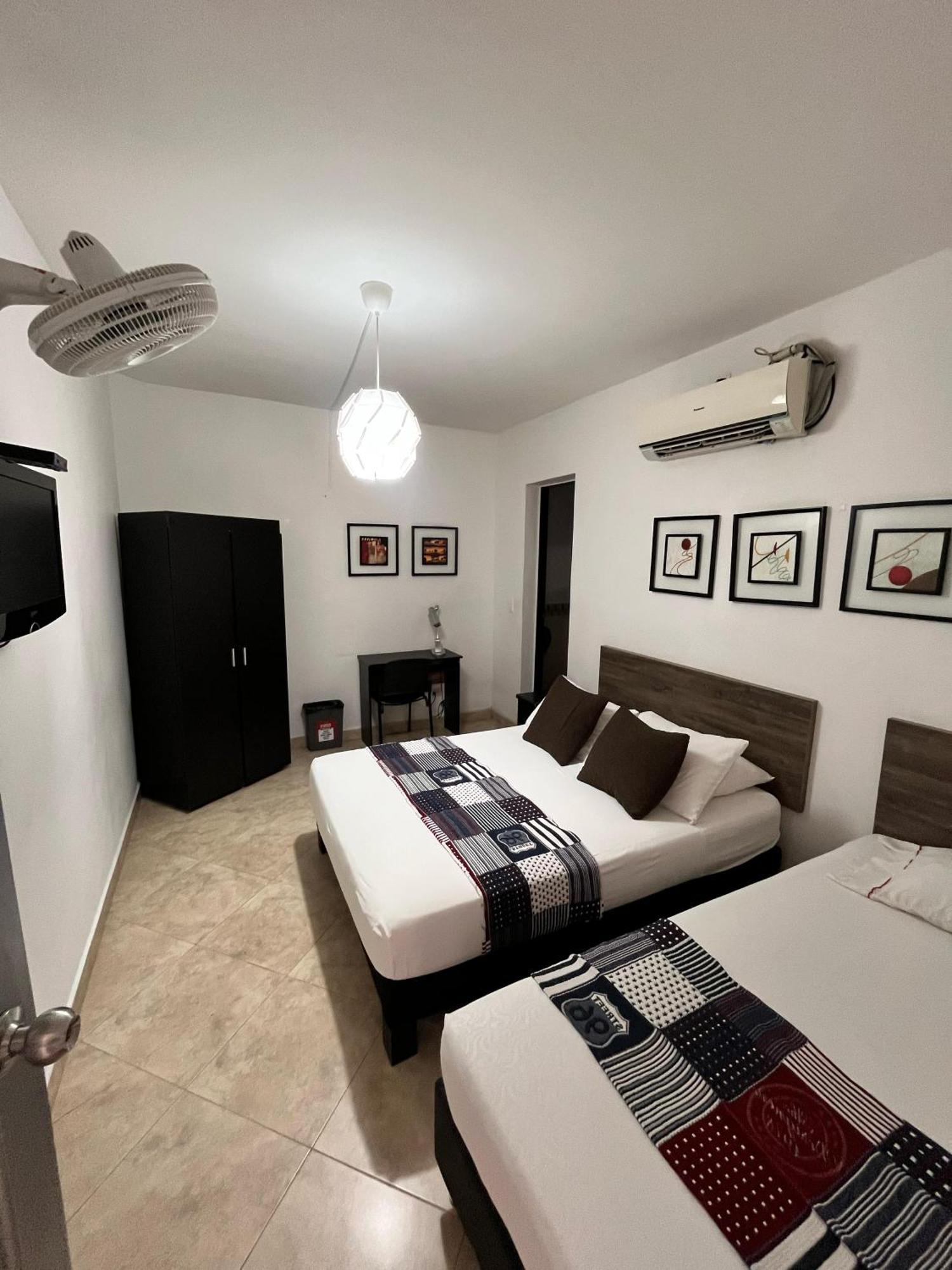 Hotel Quinta Avenida Medellin Bagian luar foto