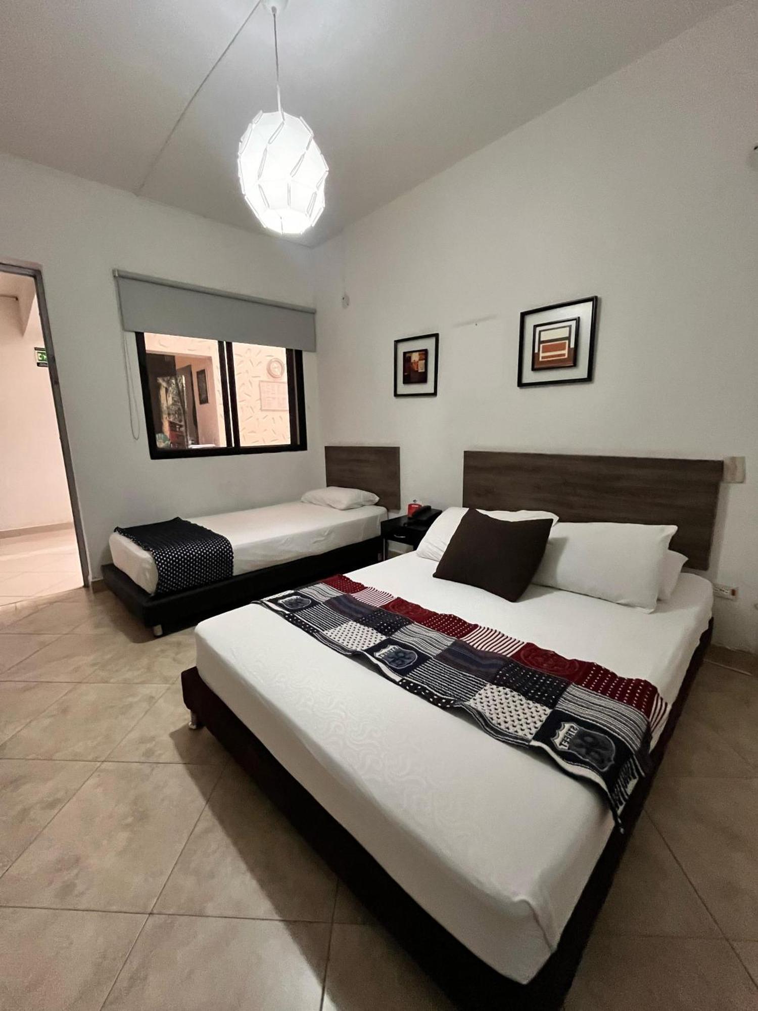 Hotel Quinta Avenida Medellin Bagian luar foto